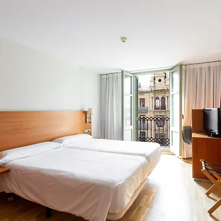 Отель Onix Rambla 3*