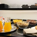 Отель Onix Rambla Барселона