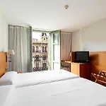 Hotel Onix Rambla 3*